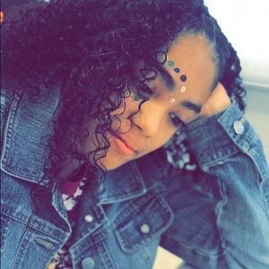 Meet your Posher, Sanel